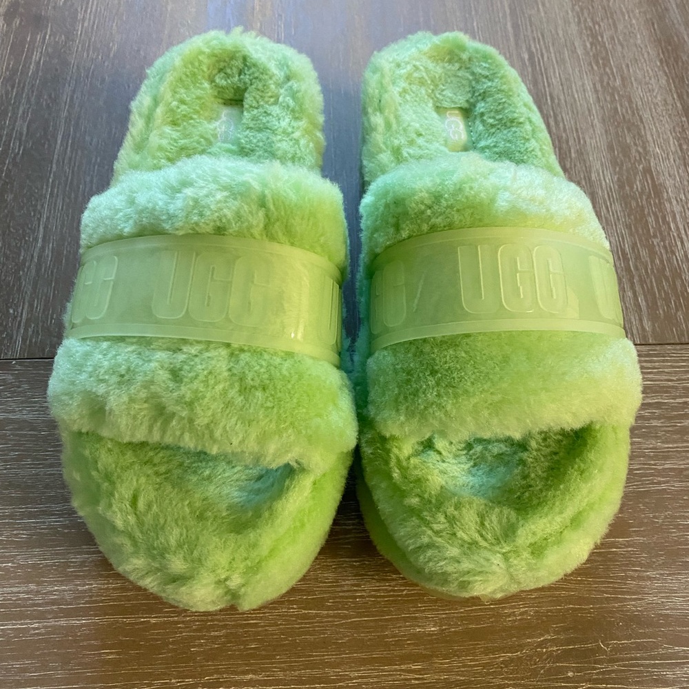 UGG Fluffita Green Women’s Platform Heel Slides Sandals NWOB Size 8